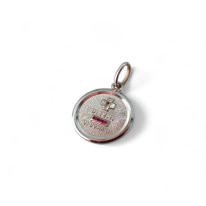 Pendente "+ di ieri - di domani"